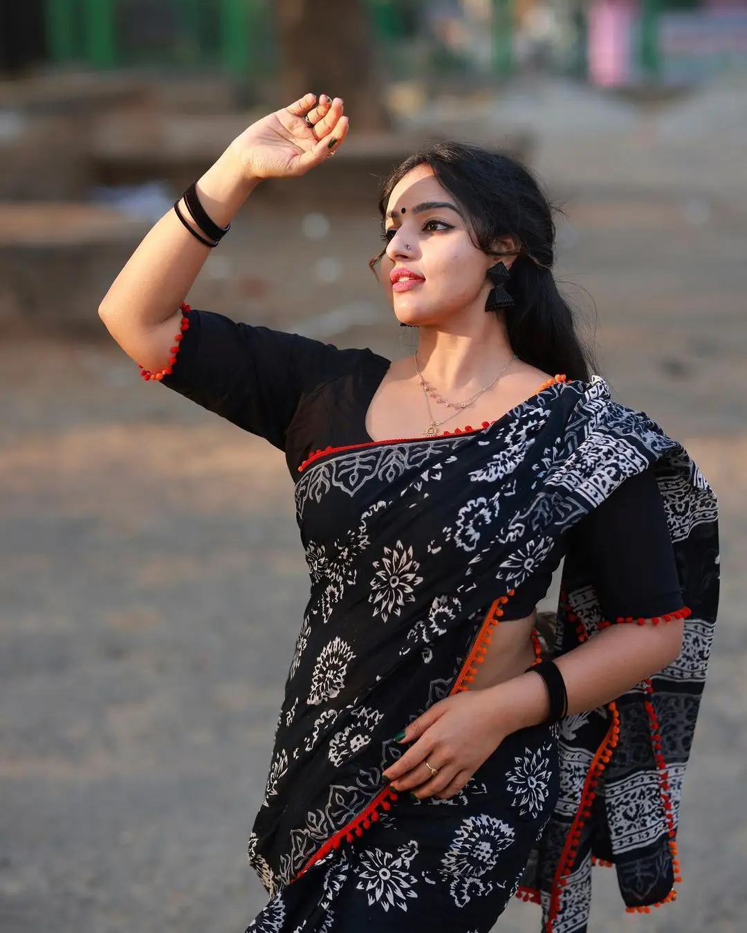 Malayalam Actress Malavika Menon Pics In Black Saree Blouse